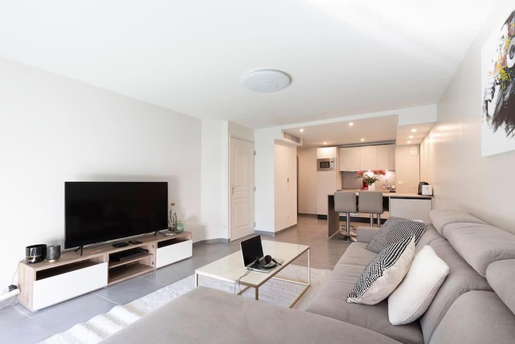 Appartement Superbe T2 Moderne Et Luxueux à Cannes Extérieur photo